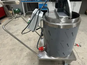 300 Lt Calf Feeding Machine-Milk Heater - 2